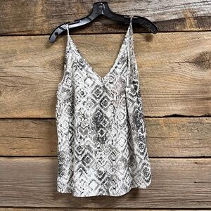 NWT Allison Joy Mia Snake cami by Evereve, gray/white snake print, size medium
